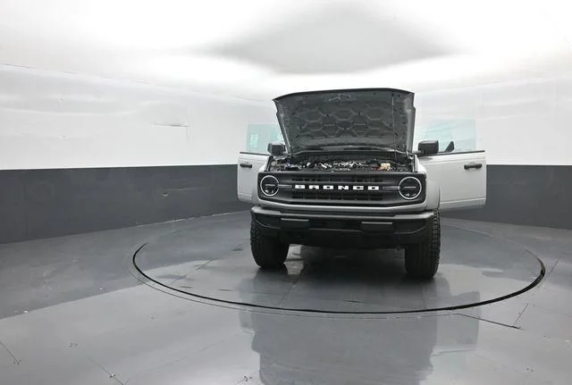 New 2026 Avalanche Gray Ford Base image 39