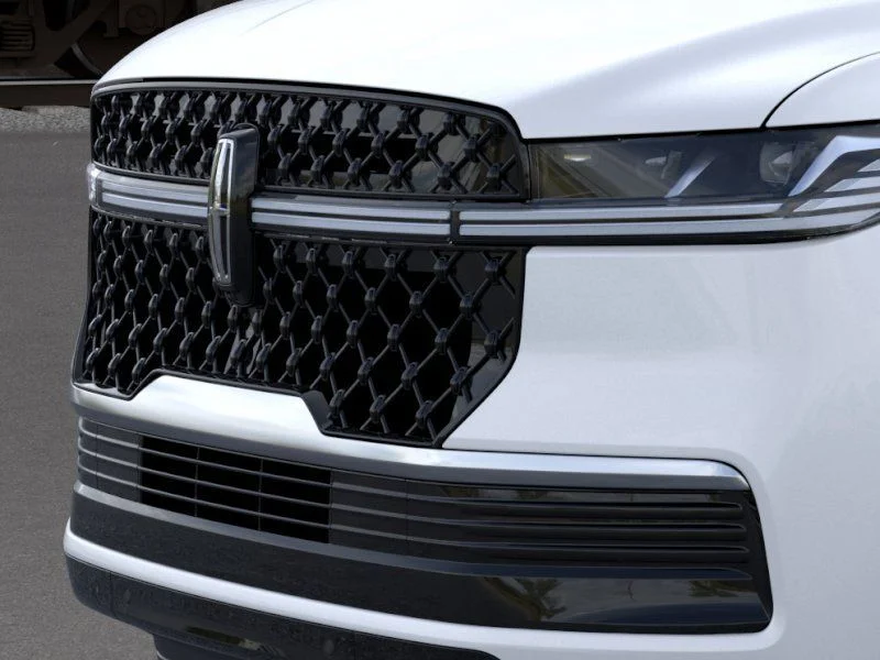 New 2026 Pristine White Metallic Tri-Coat Lincoln Reserve image 17