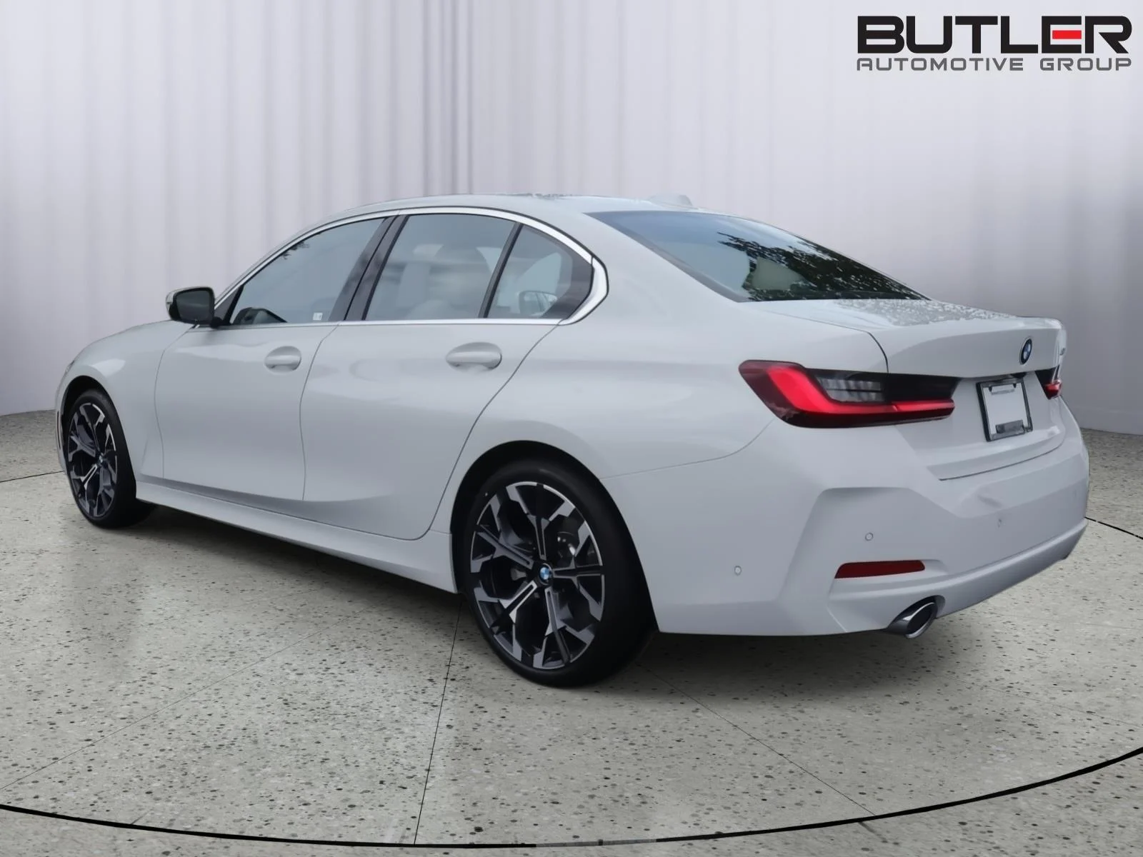 New 2026 Alpine White BMW 330i image 4