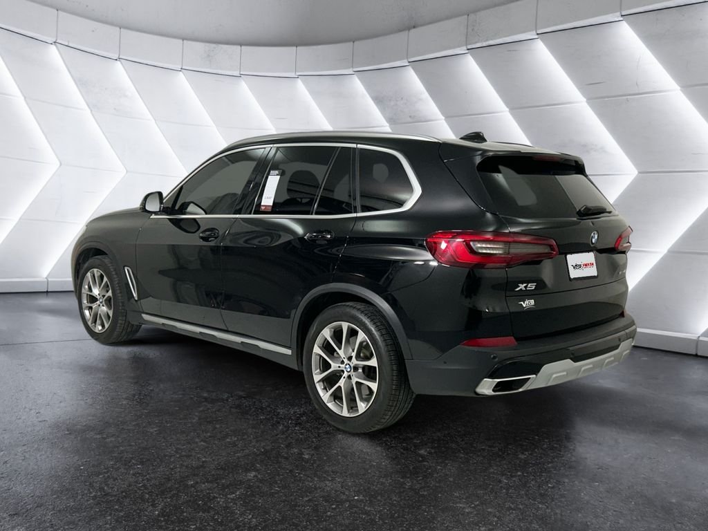 Used 2020 Black BMW sDrive40i image 6