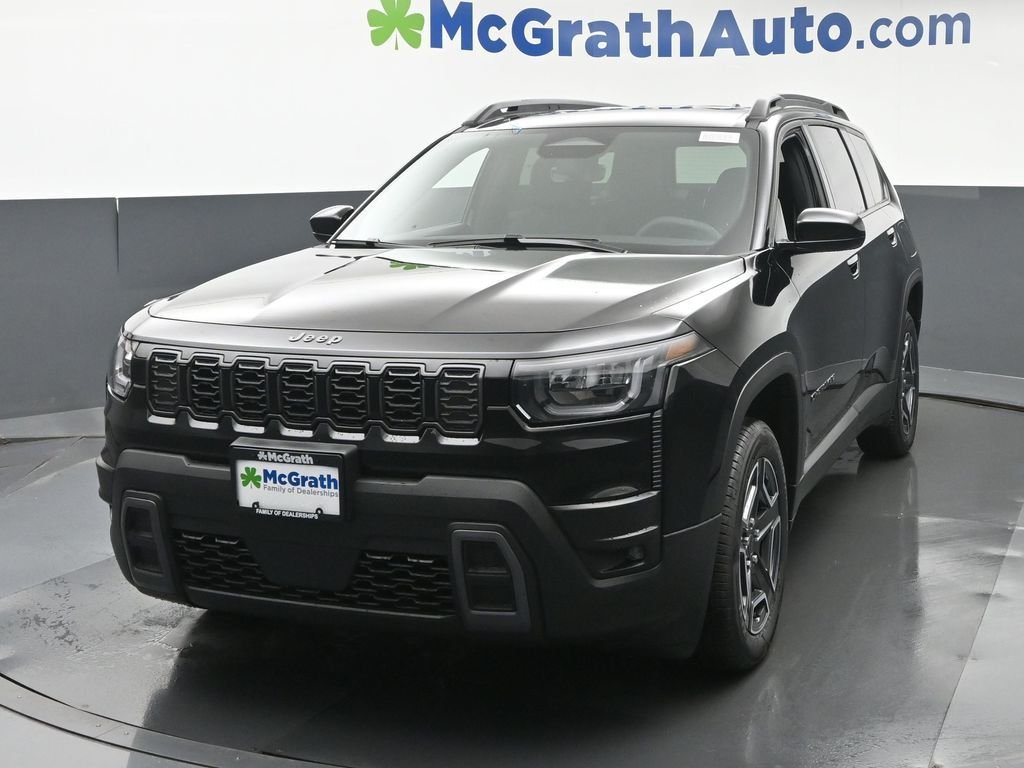 New 2026 Diamond Black Crystal Pearl-Coat Exterior Paint Jeep Laredo image 17