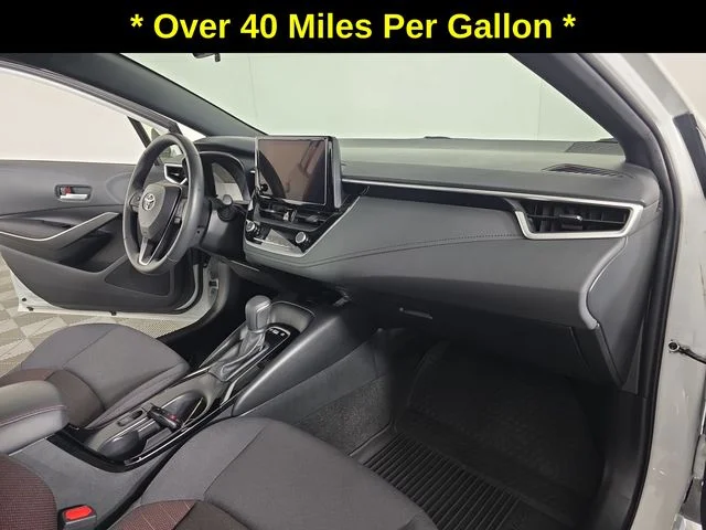Used 2024 Pearl Toyota SE image 27