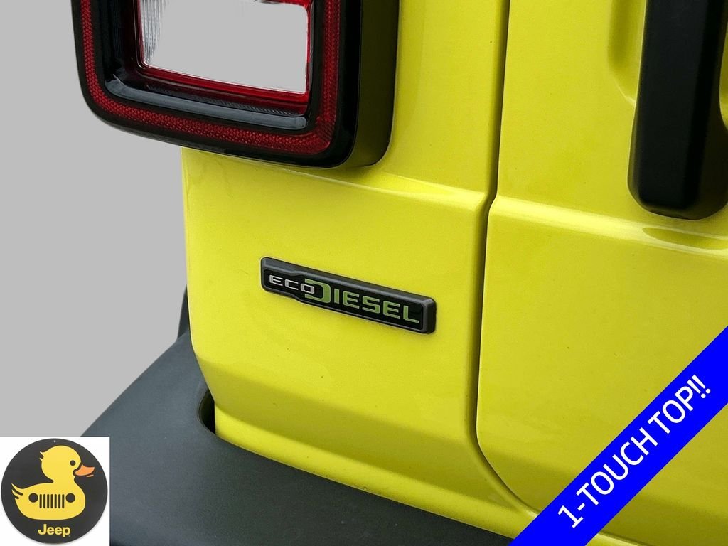 Used 2023  Jeep Sport S image 14