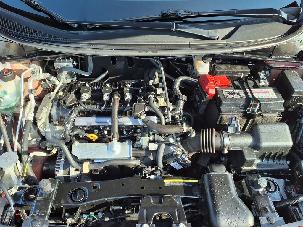Used 2025 Red Nissan 1.6 SV image 39
