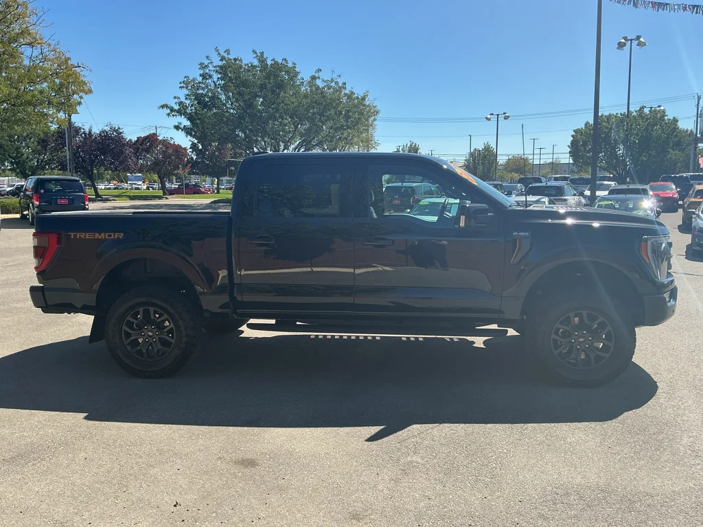 Used 2023 AGATE BLACK METALLIC Ford Tremor image 4