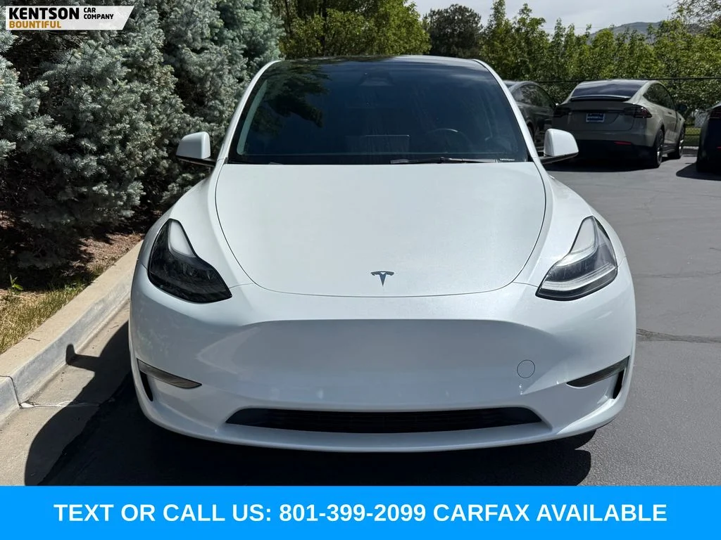 Used 2023 White Tesla Performance image 2