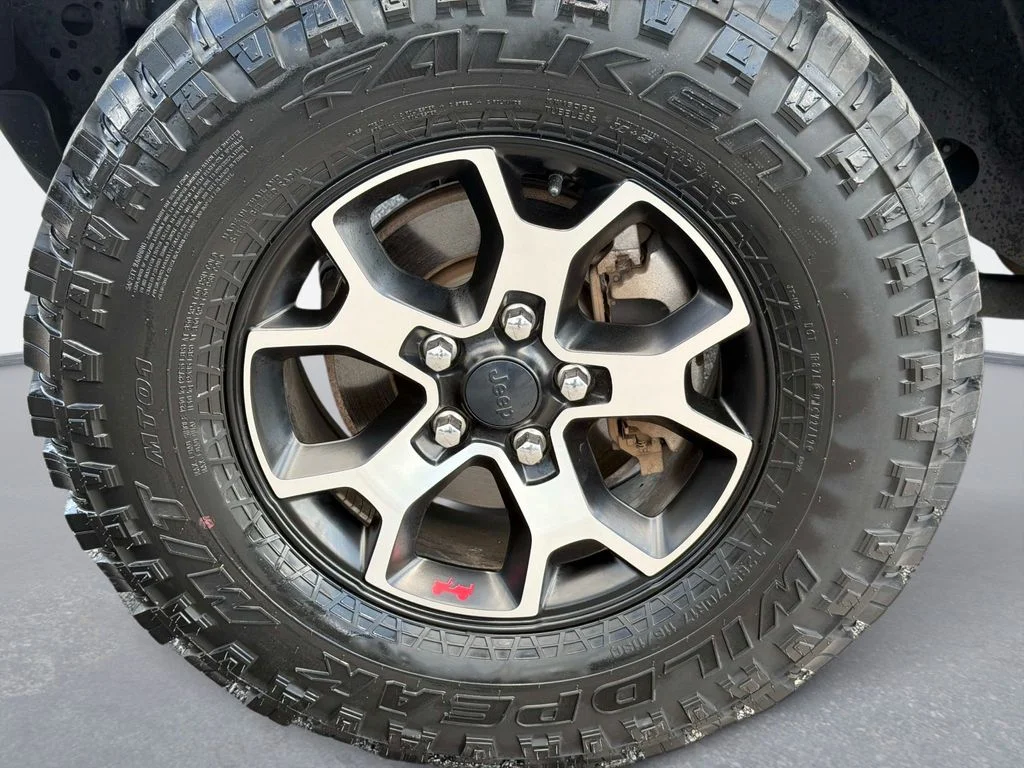 Used 2020 Gray Jeep Unlimited Rubicon image 9
