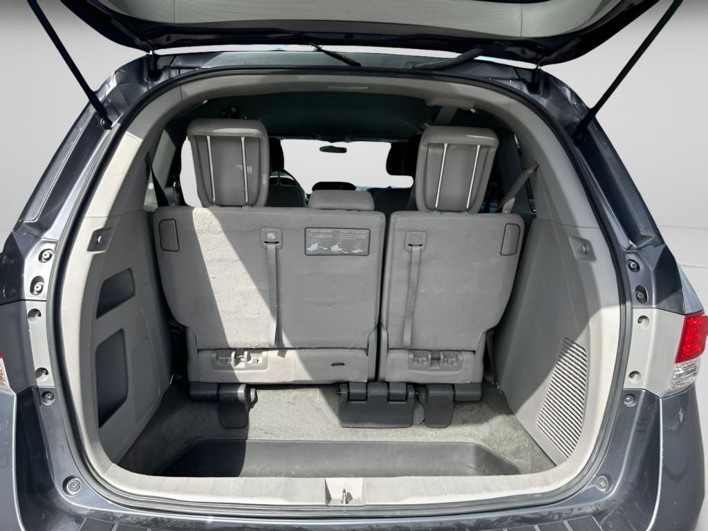 Used 2016 Modern Steel Metallic Honda LX image 11