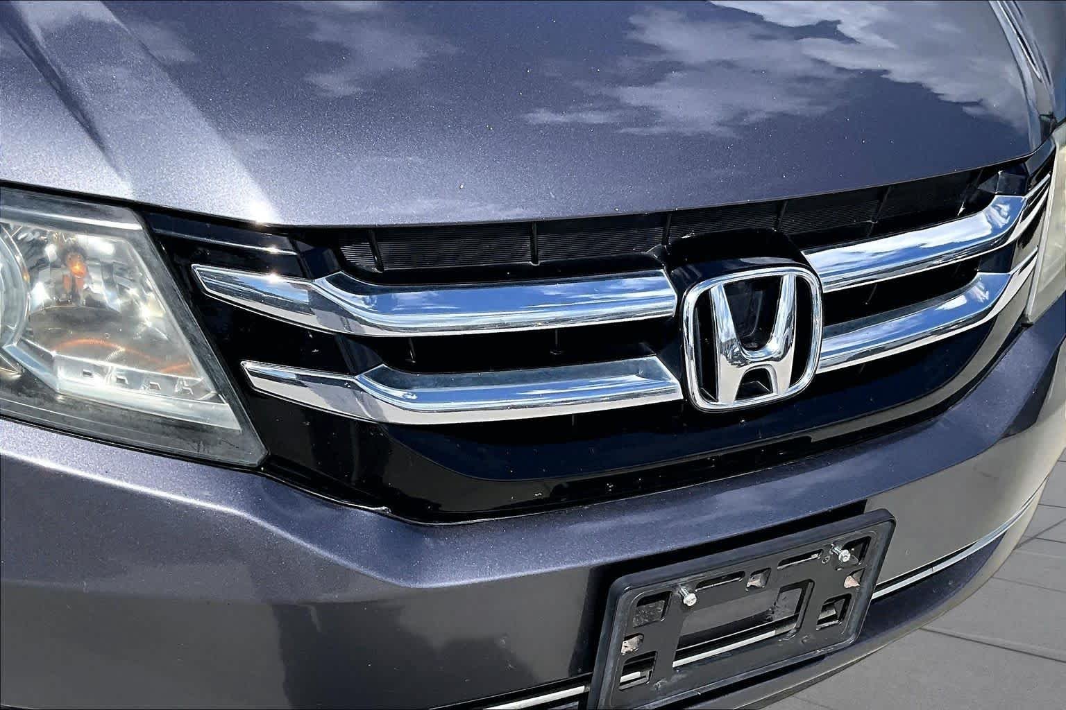 Used 2015 Alabaster Silver Metallic Honda EX image 28