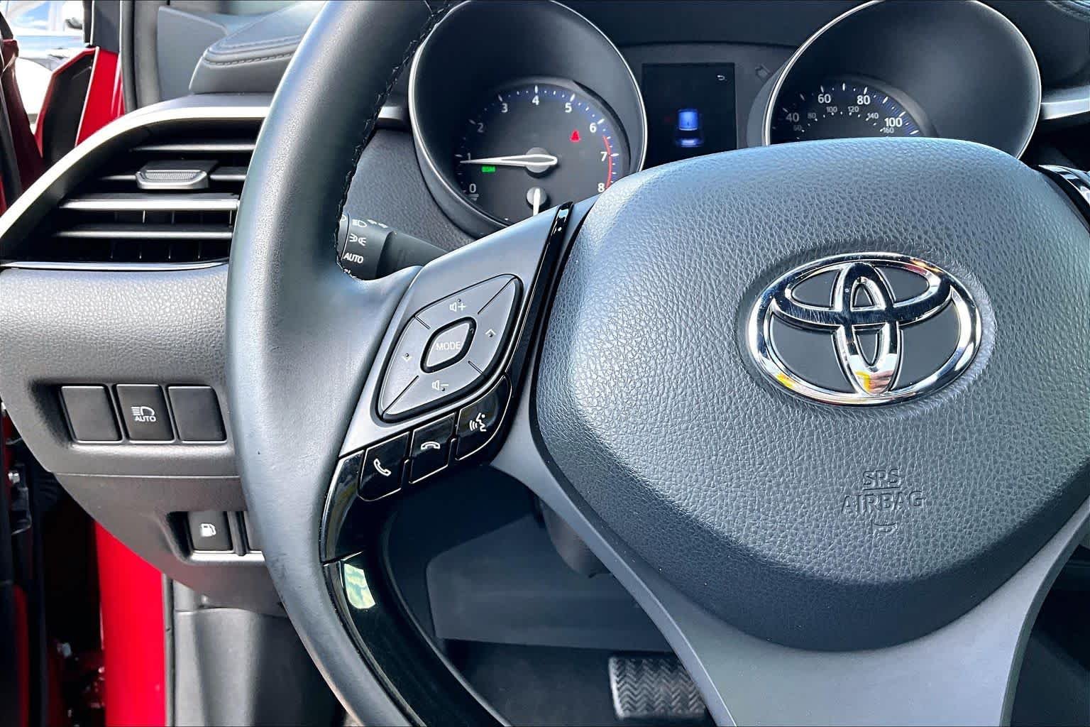 Used 2019 Ruby Flare Pearl w/Black Roof Toyota XLE image 24