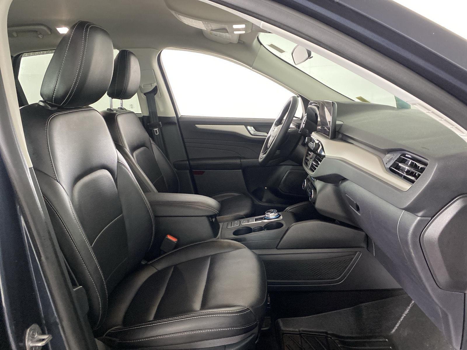 Used 2022 Stone Blue Ford SEL image 28