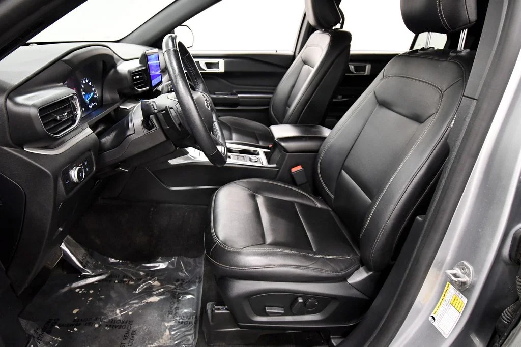 Used 2020 Silver Ford XLT image 14