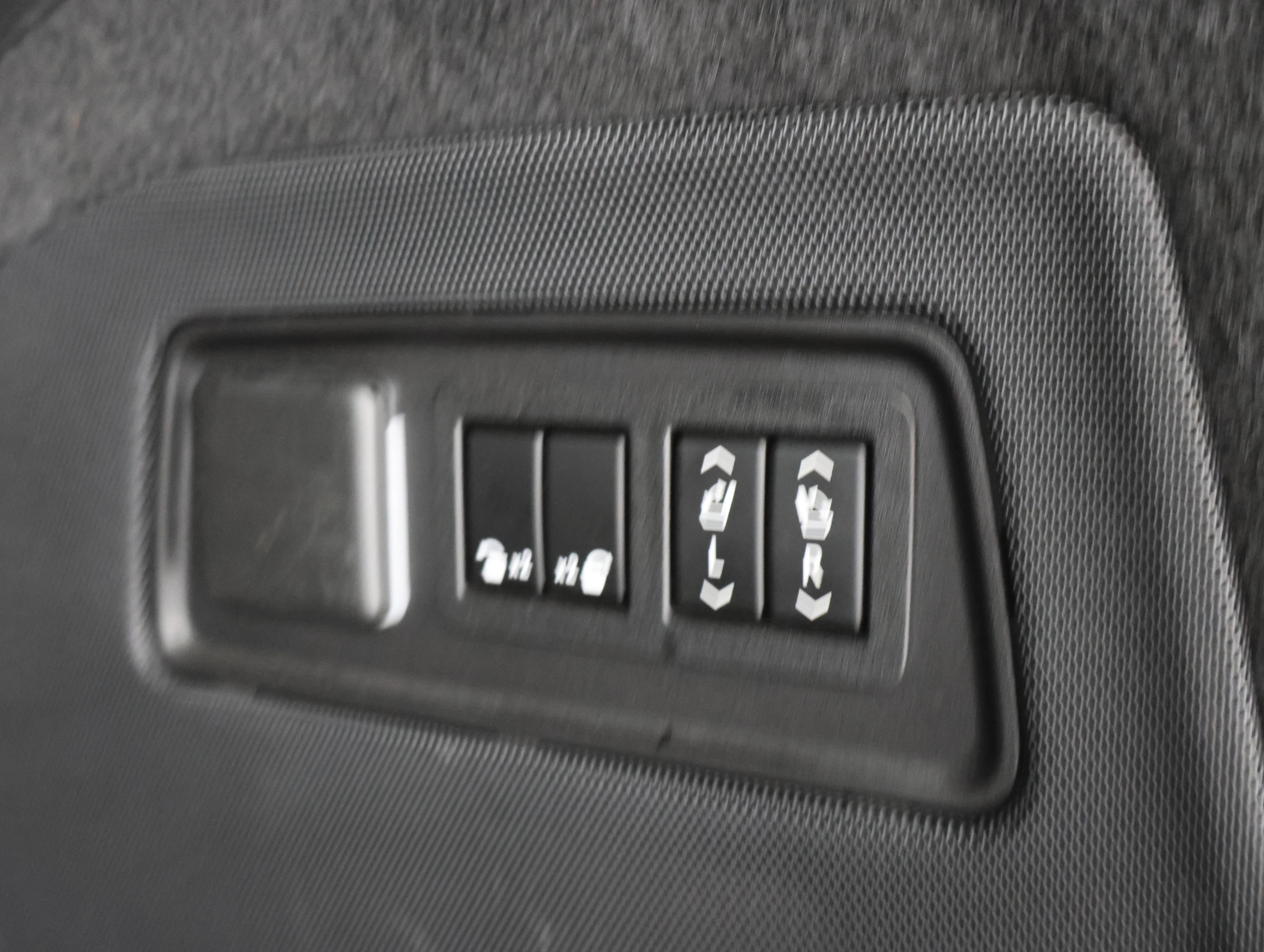Used 2021 Black Raven Cadillac Sport Platinum image 36
