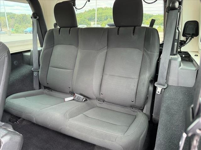 Used 2020 Black Clearcoat Jeep Sport S image 10