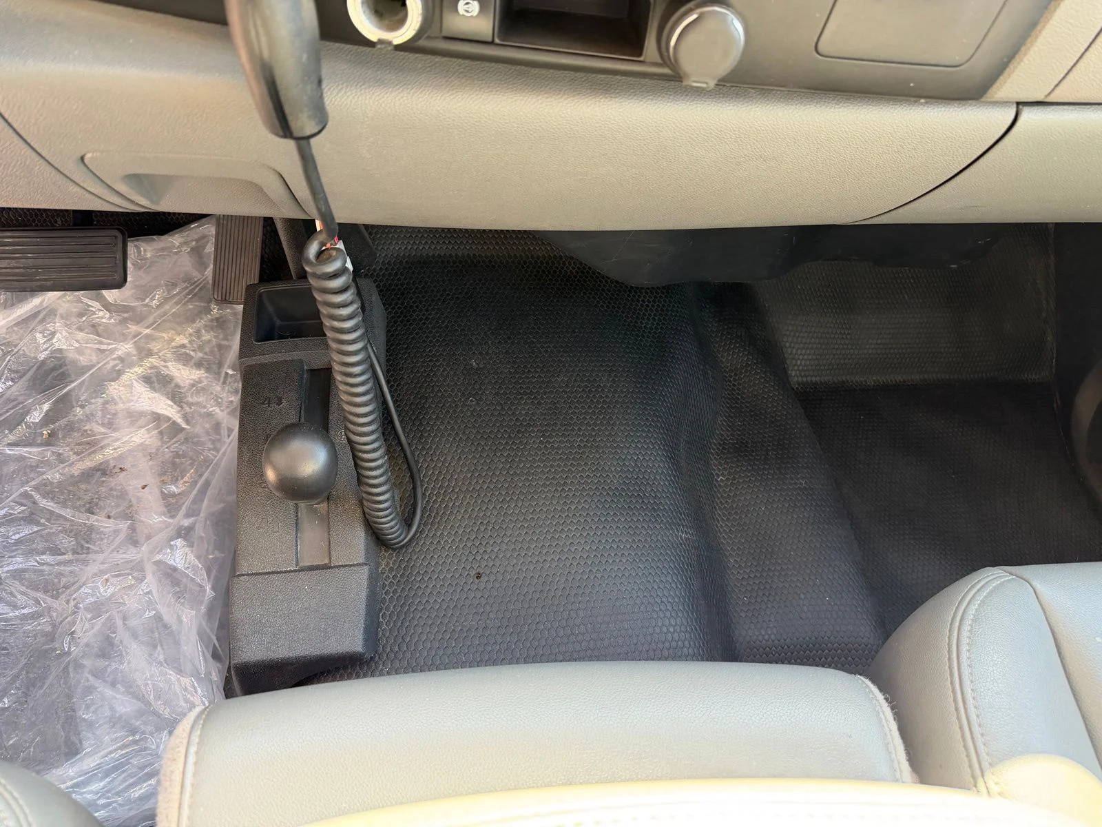Used 2013 White Chevrolet Work Truck image 20