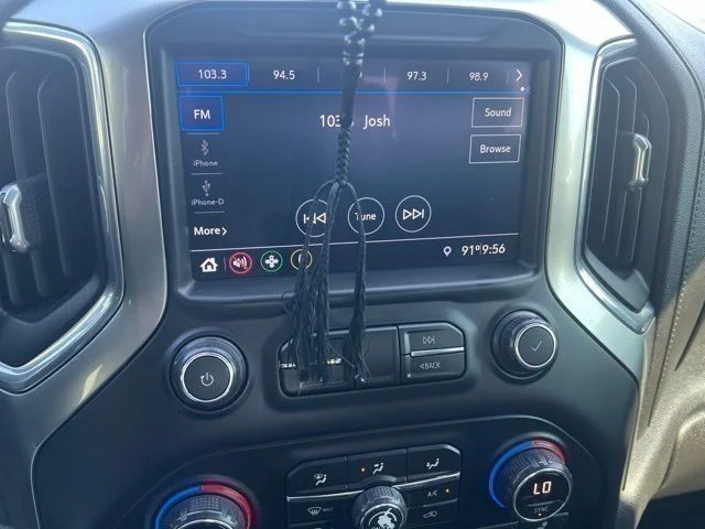 Used 2020 Gray Chevrolet LT image 33
