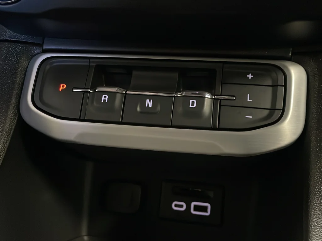 2023 GMC Acadia SLT - Photo 37