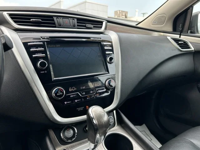 Used 2016 Gray Nissan Platinum image 44