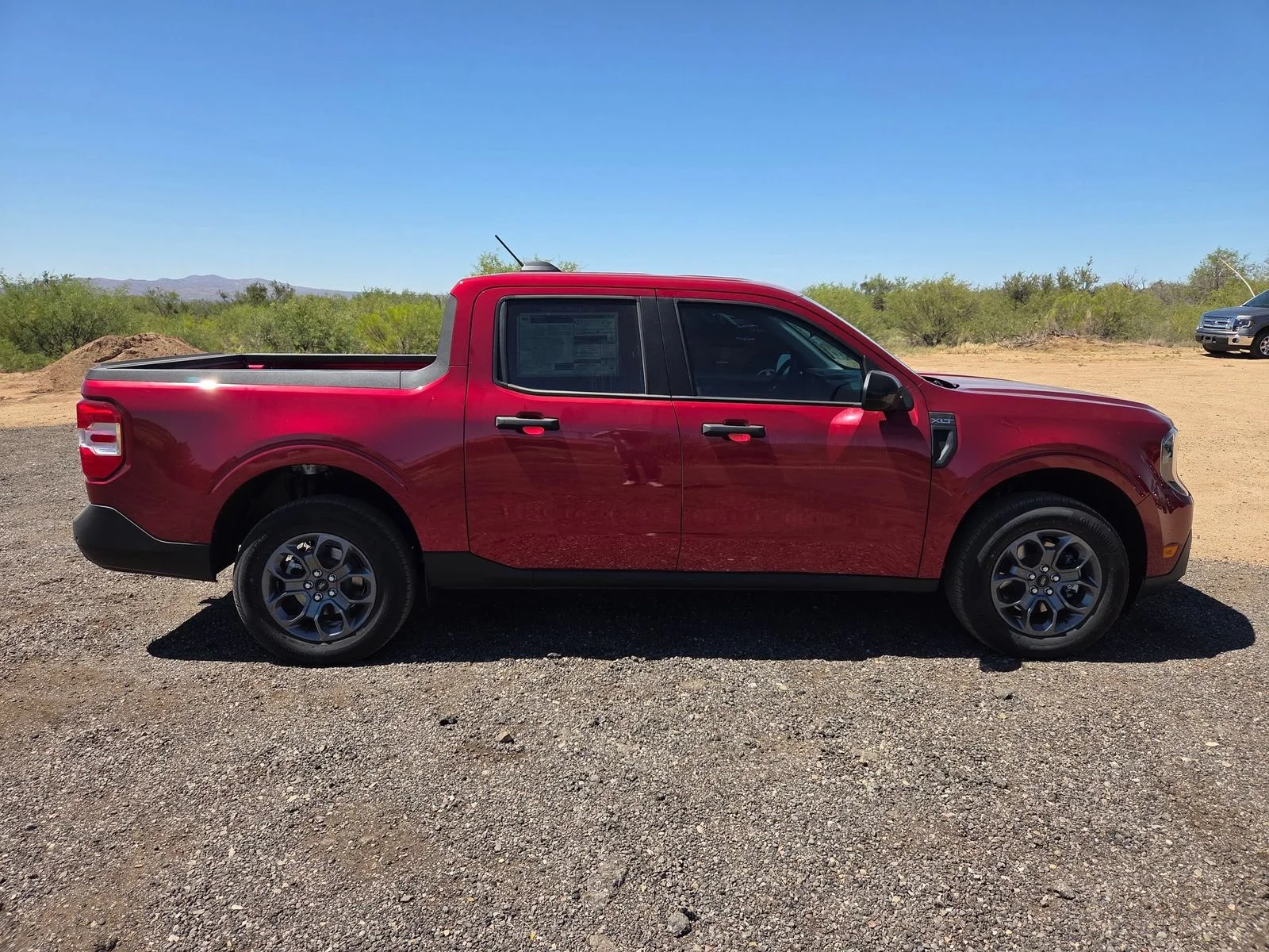 New 2026 Ruby Red Metallic Tinted Clearcoat Ford XLT image 4