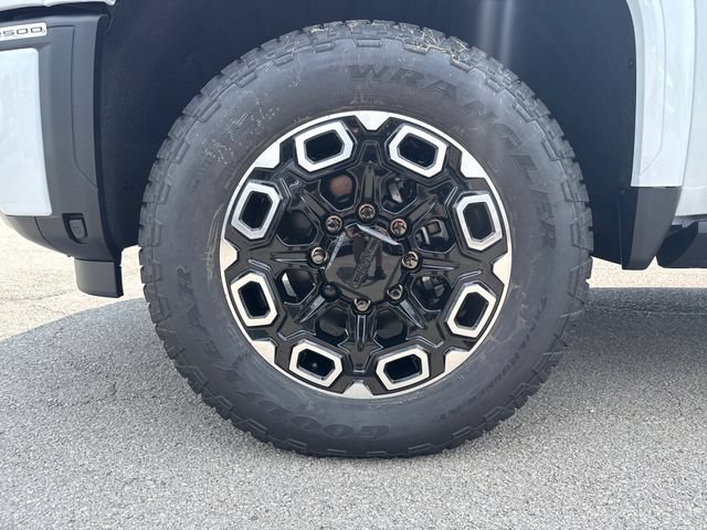 New 2026 Glacier White Tricoat GMC Denali Ultimate image 10