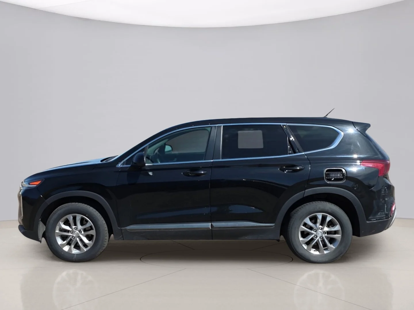 Used 2019 Black Hyundai SE image 2