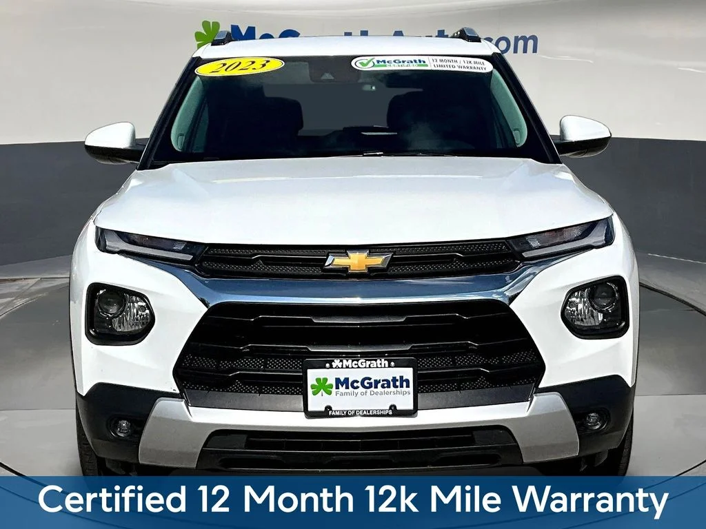 Used 2023 White Chevrolet LT image 2
