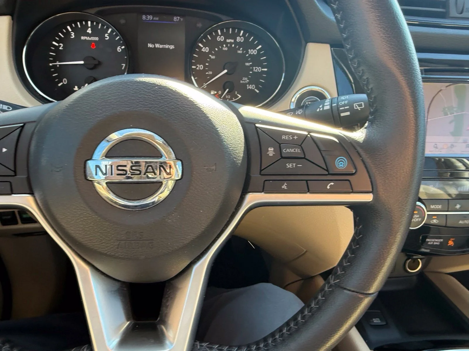 Used 2020 Pearl White Tricoat Nissan SV image 17