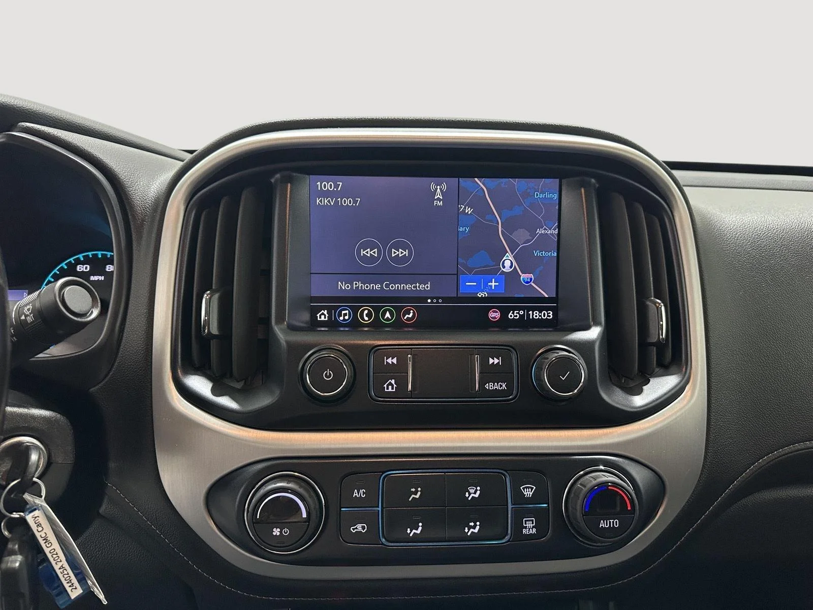 Used 2020 SUMMIT WHITE GMC 4WD SLE image 12