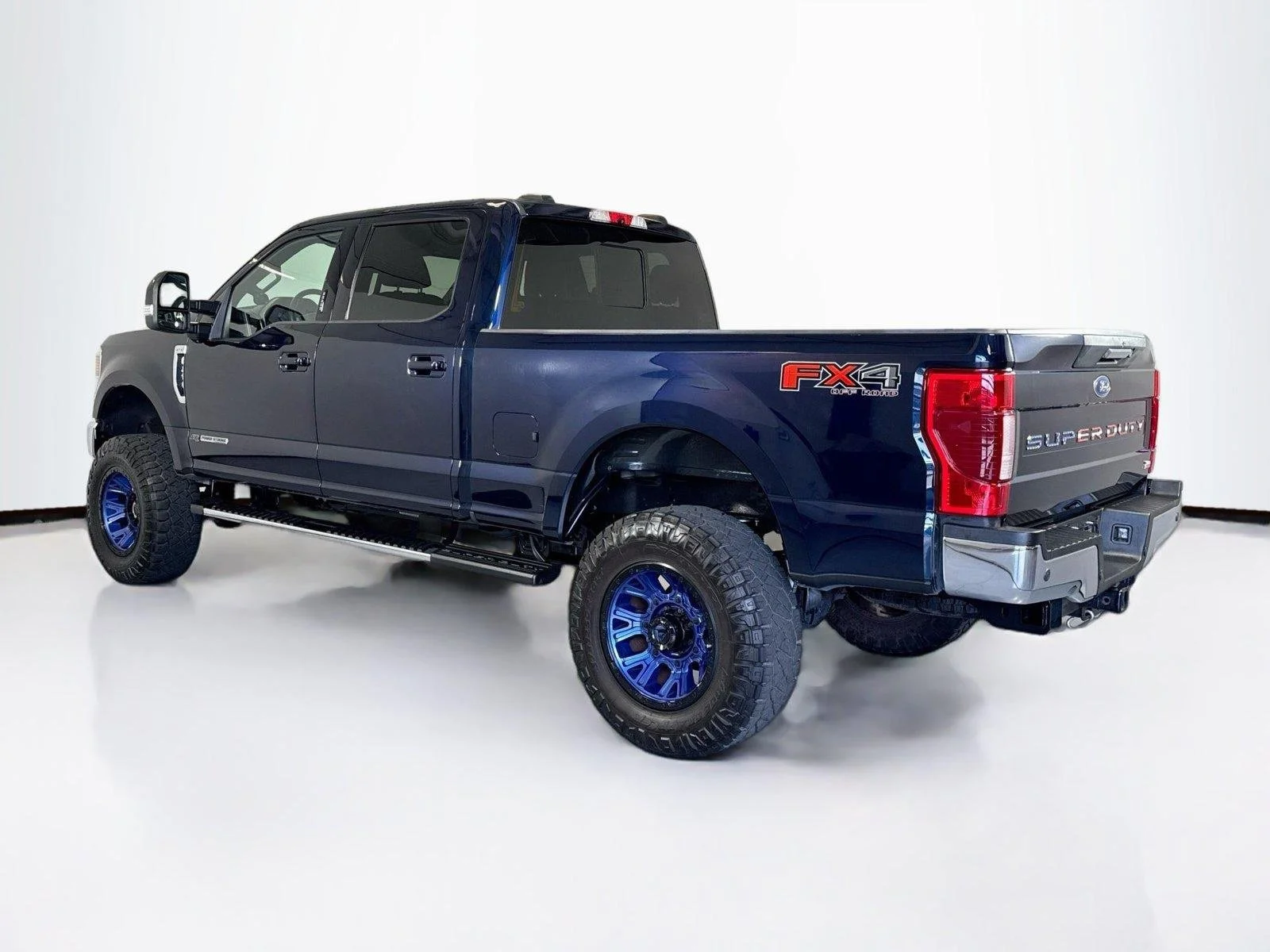 Used 2022 Antimatter Blue Metallic Ford LARIAT image 3