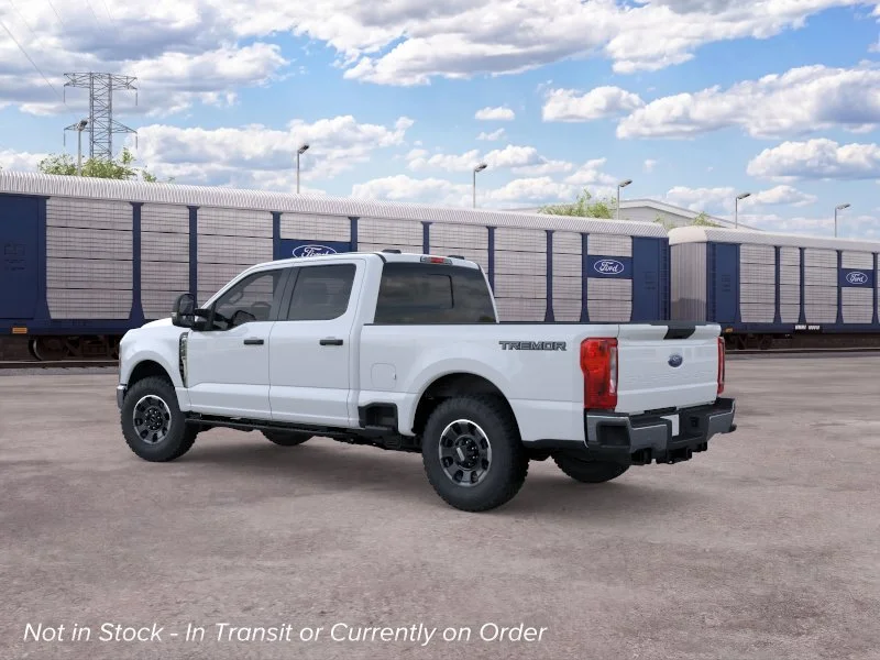 New 2026 Oxford White Ford F-250® XLT image 4