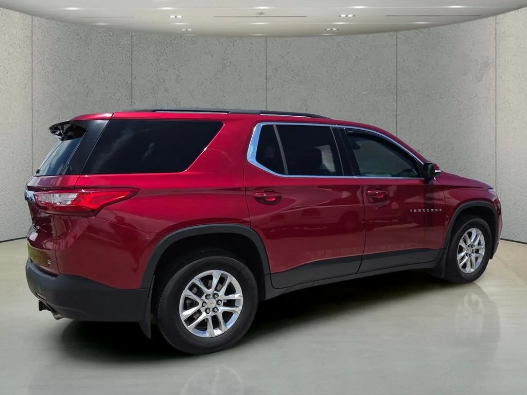 Used 2019 Cajun Red Tintcoat Chevrolet LT Leather image 3