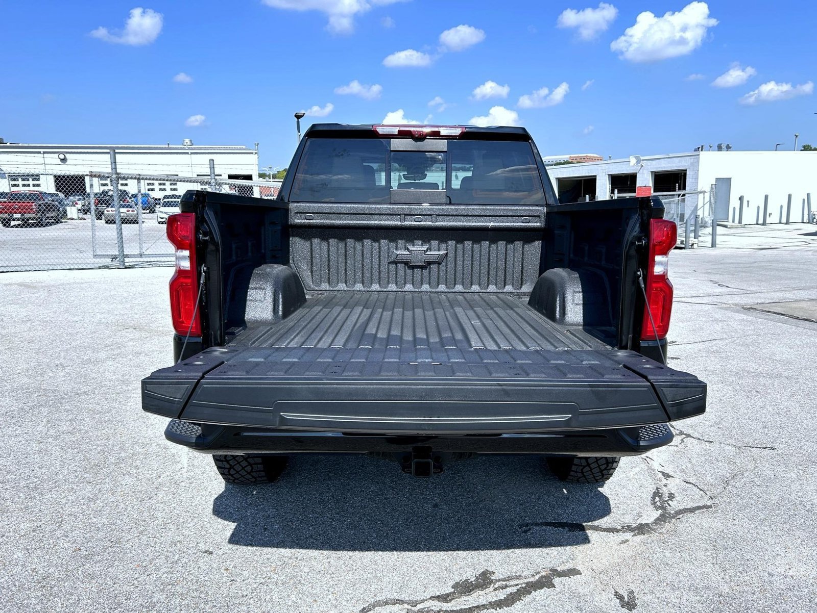 2026 Chevrolet Silverado 1500 ZR2 - Photo 23