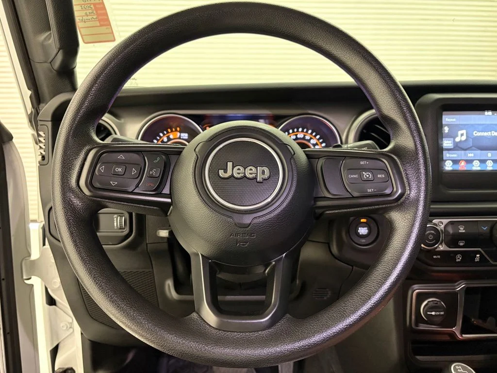 Used 2023 White Jeep Sport image 3