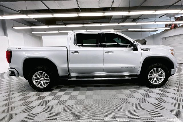 Used 2021 Quicksilver Metallic GMC SLT image 14