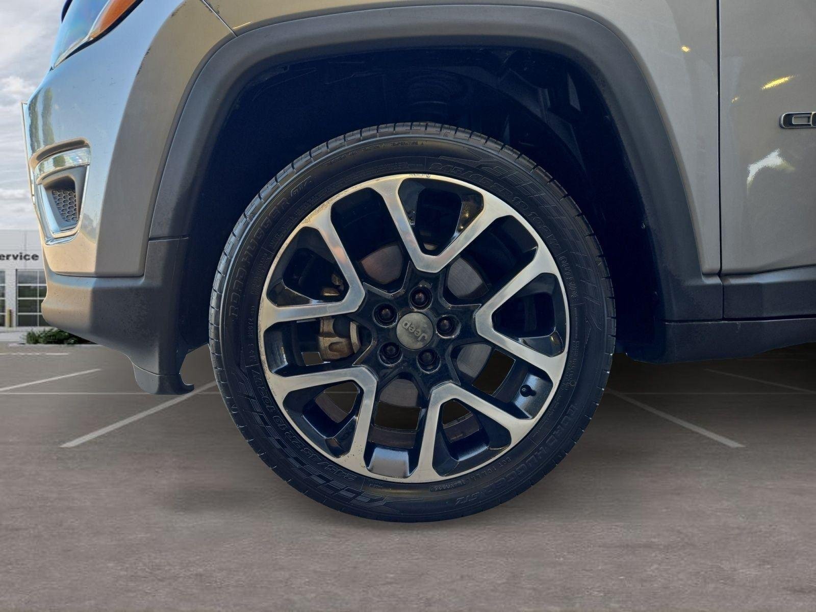 Used 2018 Billet Silver Metallic Clearcoat Jeep Limited image 11