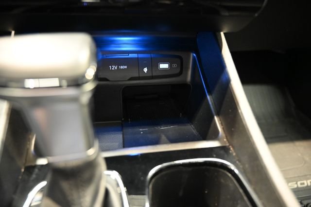 Used 2023 White Hyundai SEL image 20