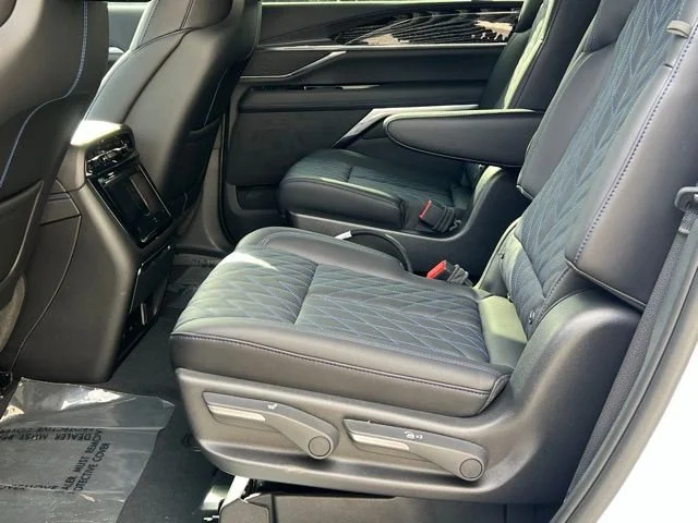 2026 Cadillac Escalade IQL Sport - Photo 14