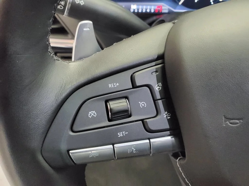 Used 2022 ELECTRIC BLUE Cadillac V-Series image 9