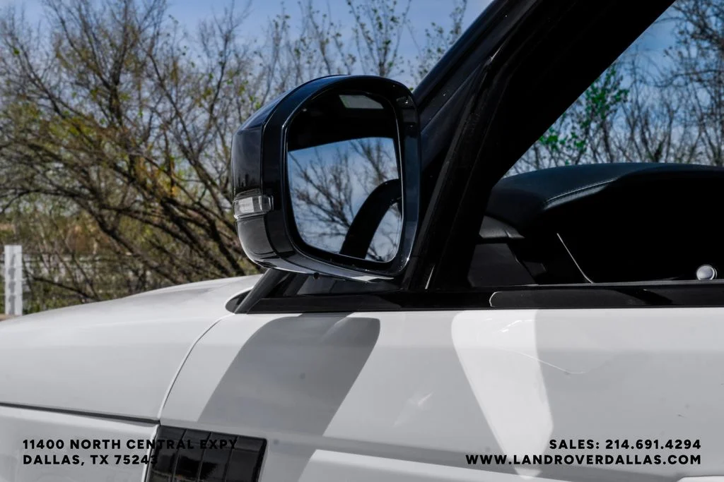 Used 2021 Fuji White Land Rover Westminster image 45
