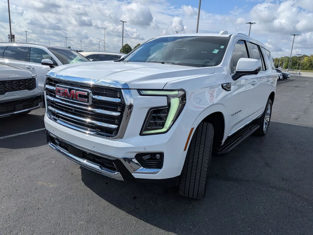 Used 2026 Summit White GMC Elevation image 3