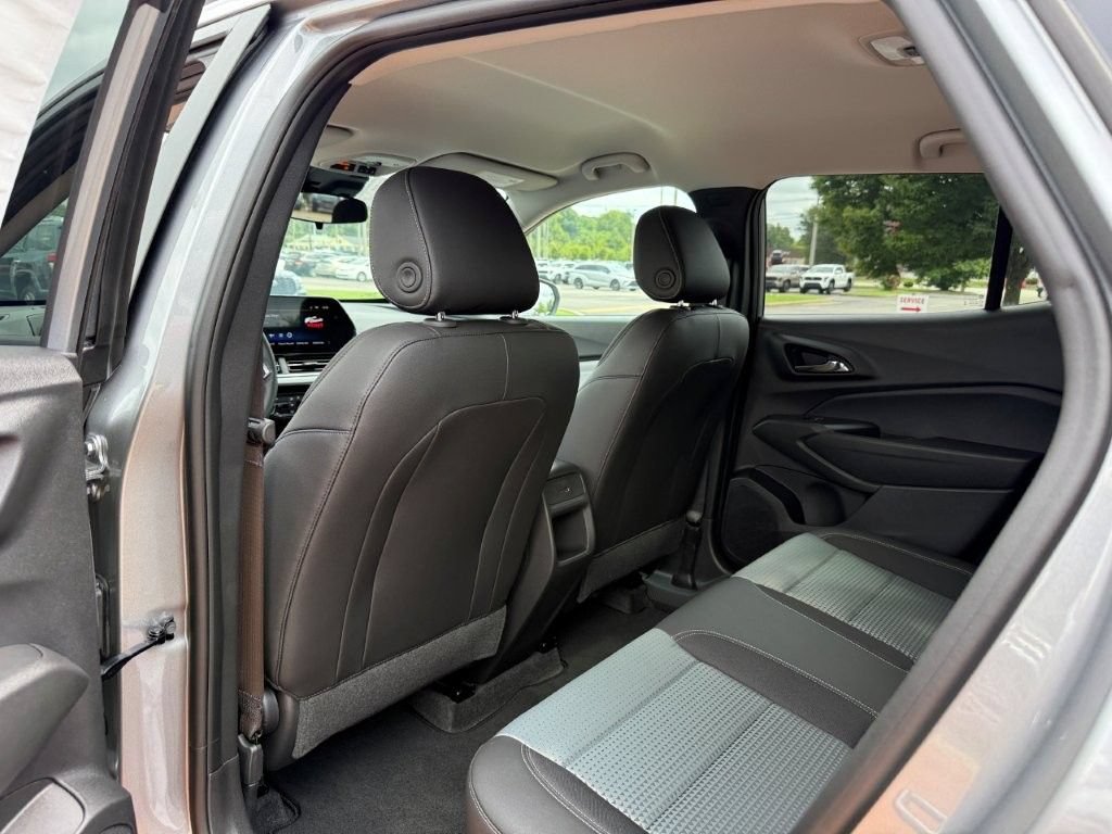 2026 Chevrolet Trax LT - Photo 12