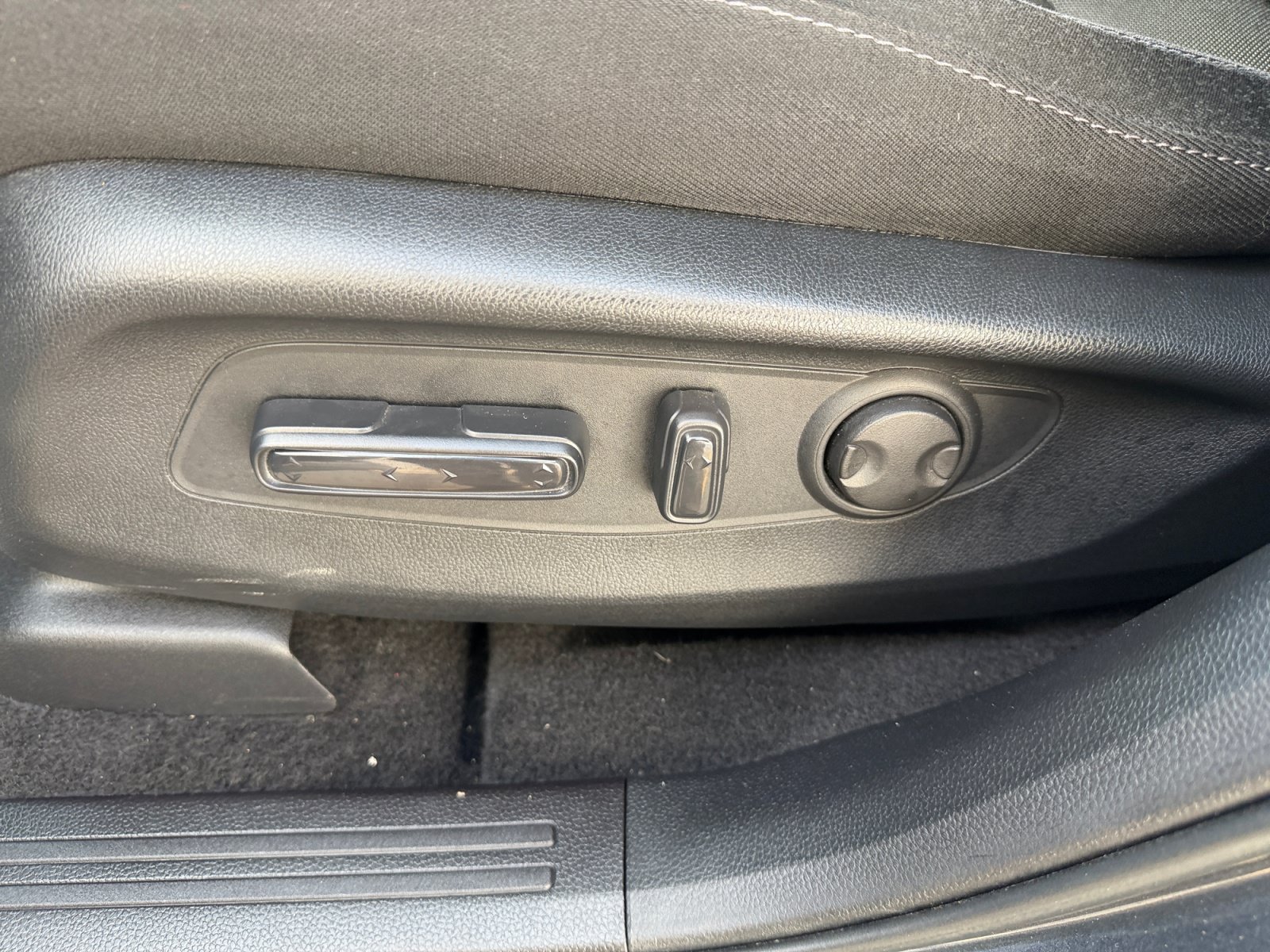 2025 Honda CR-V EX - Photo 9