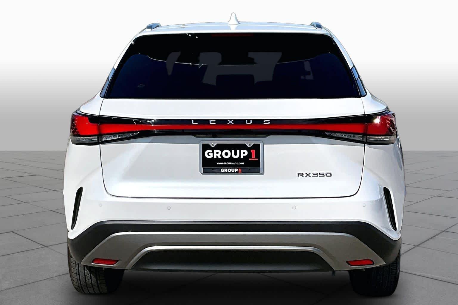 Used 2025 Eminent White Pearl Lexus Premium image 5