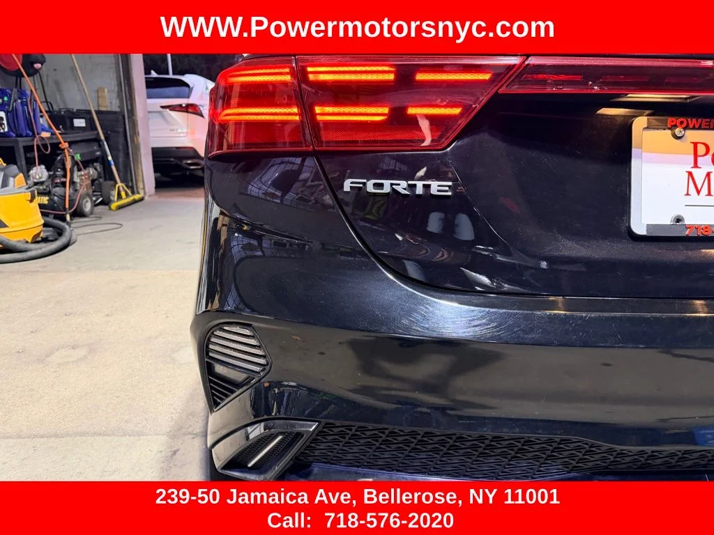 Used 2023 Black Kia GT-Line image 14
