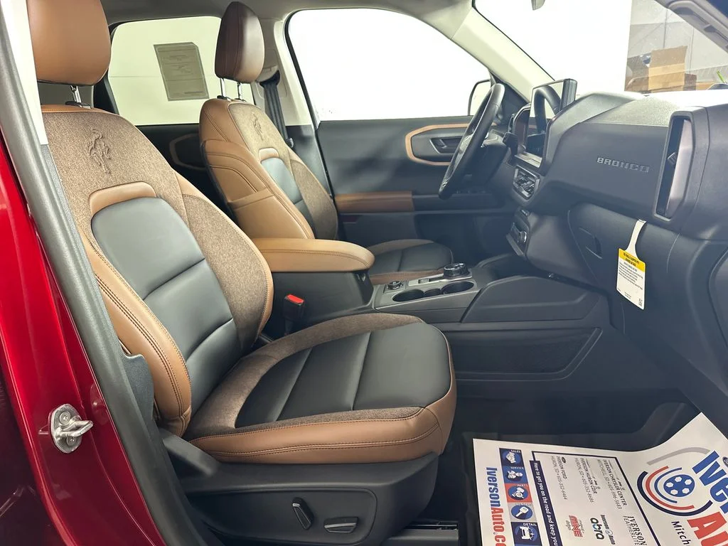 New 2026 Ruby Red Metallic Tinted Clearcoat Ford Outer Banks® image 28