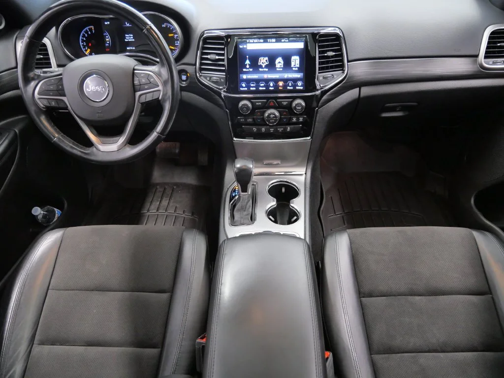 Certified Used 2020 Gray Jeep Laredo image 18