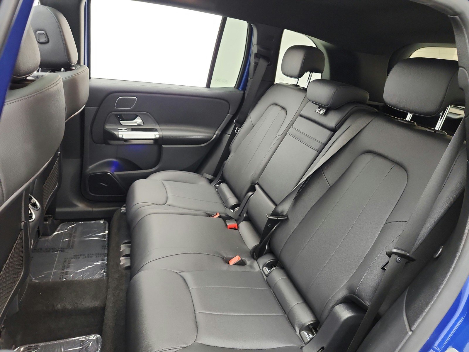 Used 2024 Starling Blue Metallic Mercedes-Benz GLB 250 4MATIC® SUV image 16