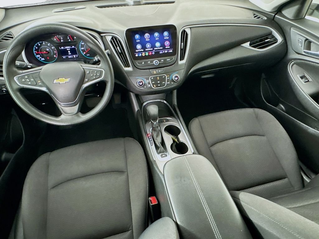 Used 2024 Summit White Chevrolet LT image 26