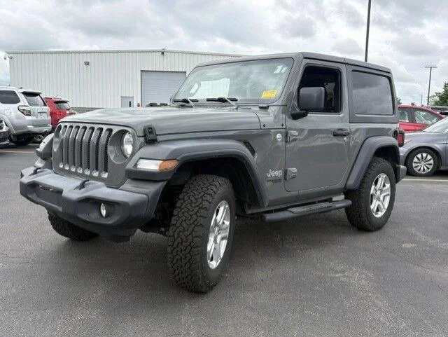 Used 2020 Sting-Gray Clearcoat Jeep Sport S image 6