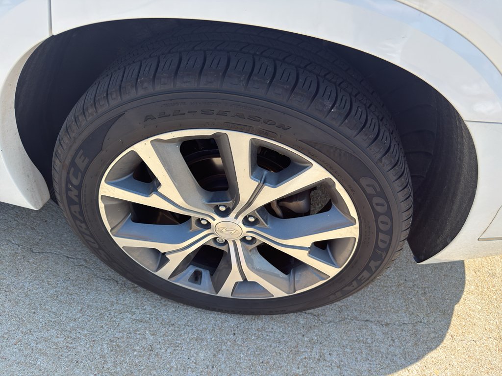 Used 2021 Hyper White Hyundai Limited image 8